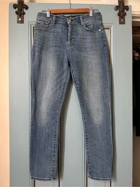 7 For All Mankind Light Blue Denim Jeans size 28 Josefina